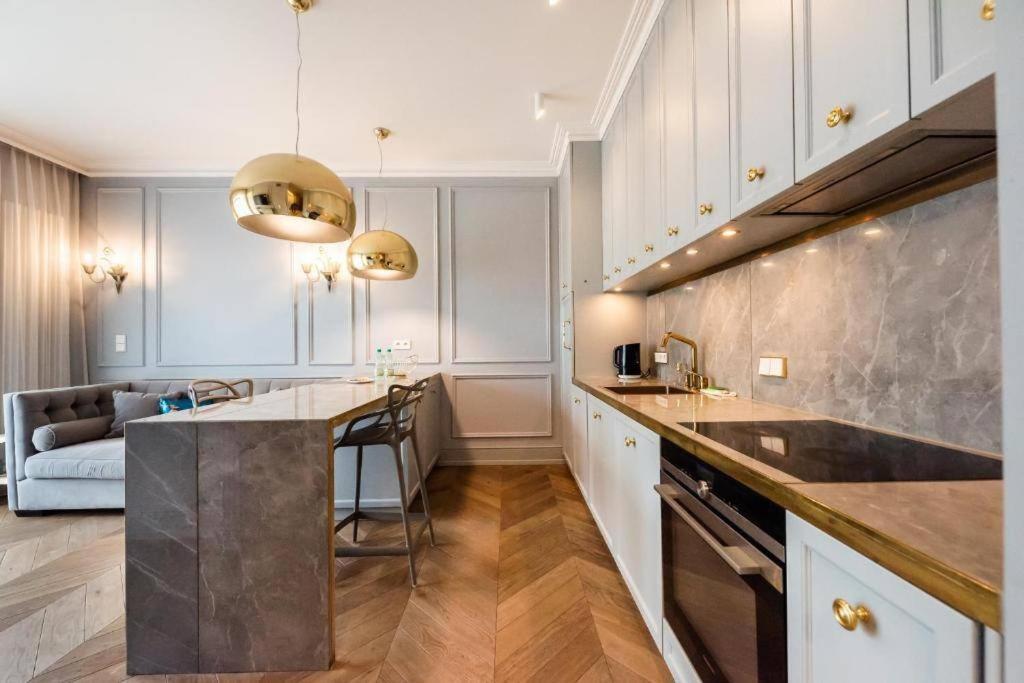 Luxury Garden Apartment วอร์ซอ ภายนอก รูปภาพ
